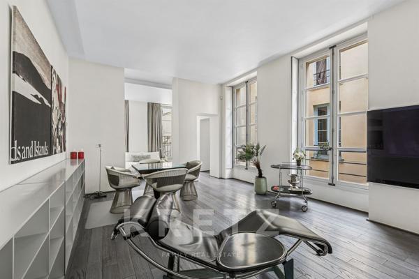 À deux pas de l'église  Saint-Sulpice et du Jardin du Luxembourg