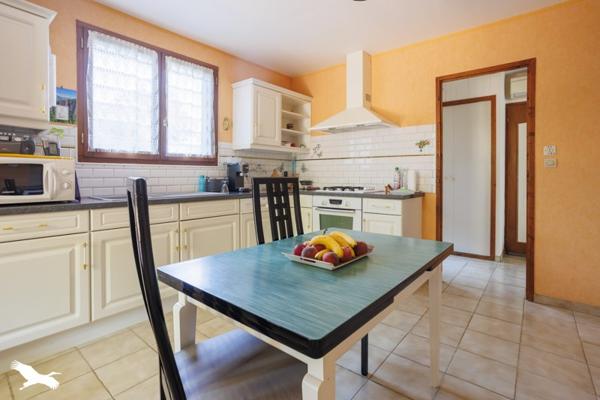 Maison à vendre 390 000 € Péchabou 5 p 104 m² DPE D