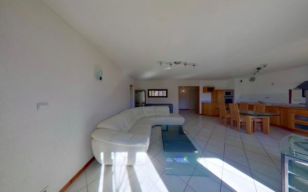 Appartement à louer    3 pièces • 74,85 m2 Vétraz-Monthoux