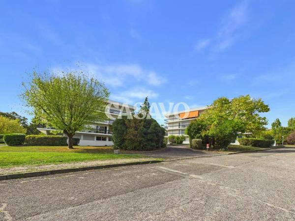 Vente Appartement 2 pièces de 50m² - 33290 Blanquefort