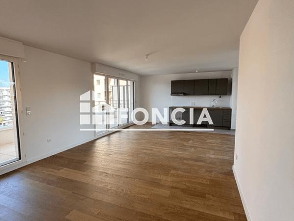 Location Appartement 3 pièces 78.5 m² - Clichy 92110