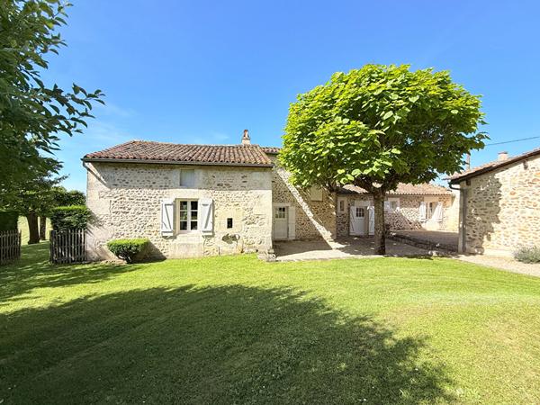 MAISON DE CARACTERE Dignac