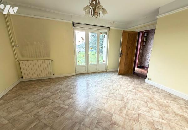 Maison d'habitation 115 m² avec terrain et garage.
PRIX : 150 000 €. 
Mr Grandpierre 07 86 12 52 67