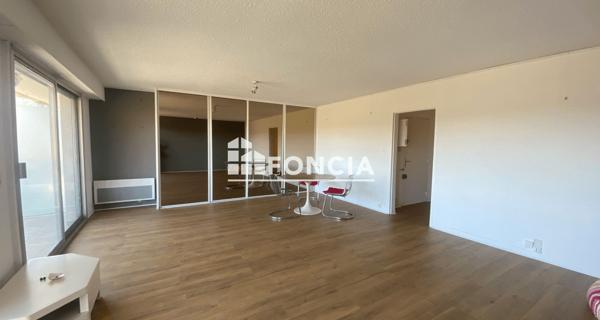 À vendre Appartement 2 pièces 72 m² - Niort 79000