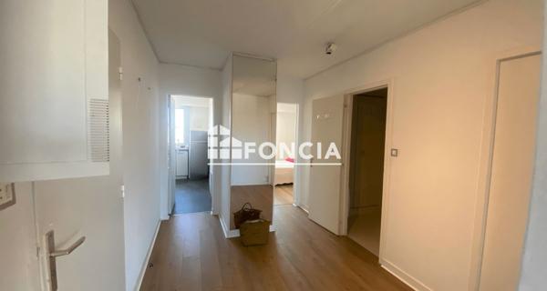 À vendre Appartement 2 pièces 72 m² - Niort 79000