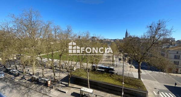 À vendre Appartement 2 pièces 72 m² - Niort 79000