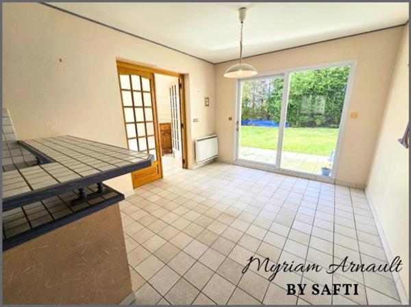 Maison Contemporaine 4 chambres garage piscine