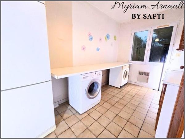 Maison Contemporaine 4 chambres garage piscine