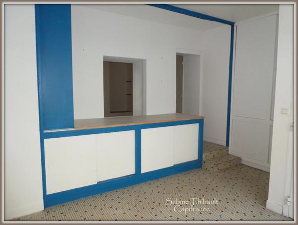 Dpt Sarthe (72), à vendre LE LUDE immeuble de rapport 9 pièces