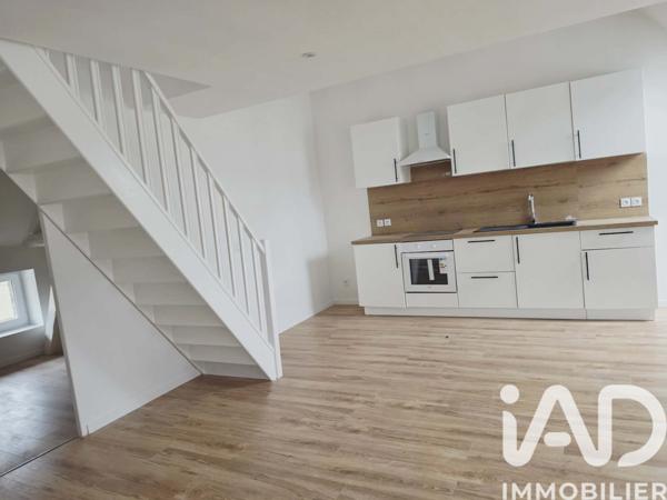 Location appartement 4 pièces 55 m² Villeneuve-sur-Yonne