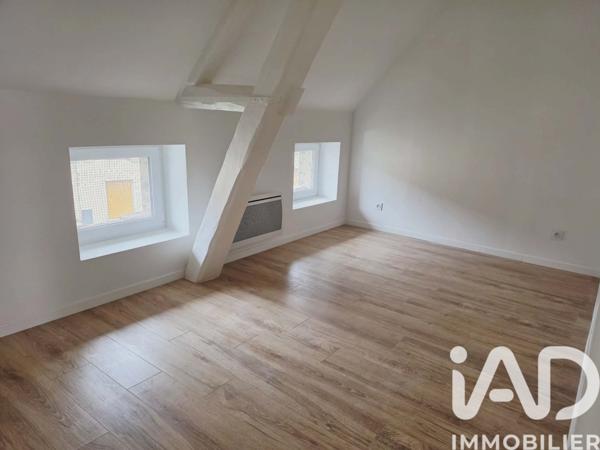 Location appartement 4 pièces 55 m² Villeneuve-sur-Yonne
