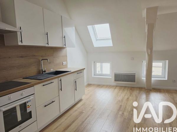 Location appartement 4 pièces 55 m² Villeneuve-sur-Yonne