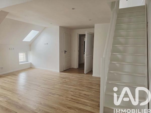 Location appartement 4 pièces 55 m² Villeneuve-sur-Yonne