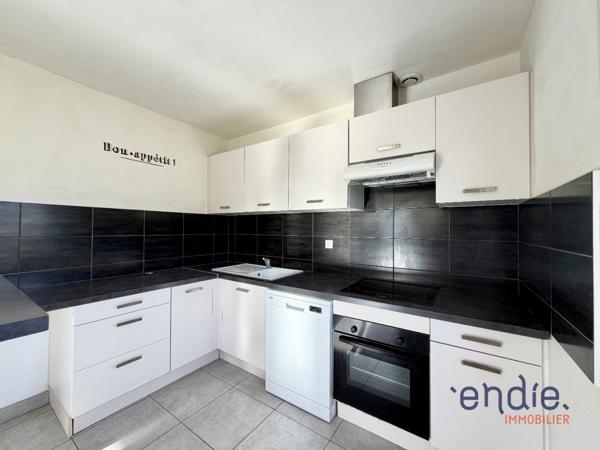 Maison rénovée 103 m2 - Pompignan - Limite Grisolles - Terrain 883 m2 - 3 chambres - Double garage