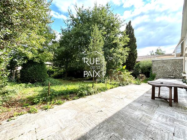 79130 SECONDIGNY Spacieuse maison familiale rénovée à Secondigny