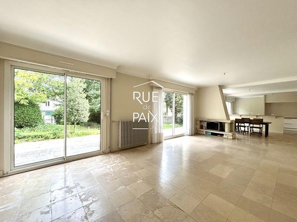 79130 SECONDIGNY Spacieuse maison familiale rénovée à Secondigny