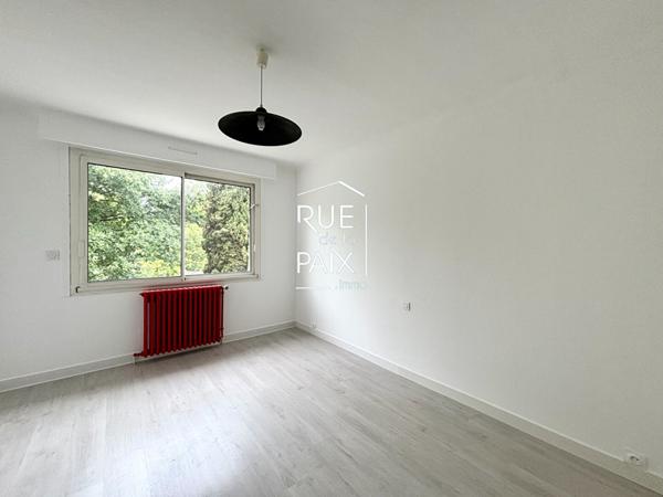 79130 SECONDIGNY Spacieuse maison familiale rénovée à Secondigny