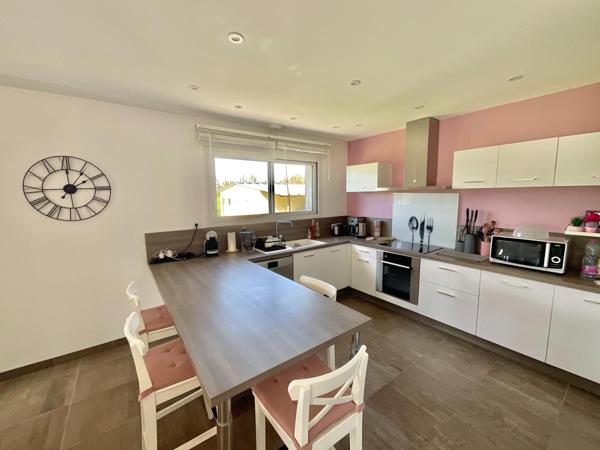 Maison moderne 137m2, 3 ch, garage , terrain 517m2