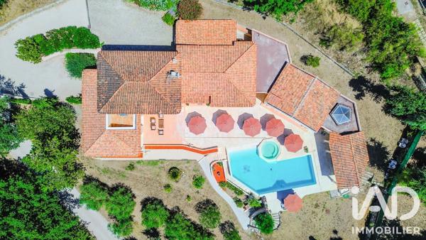 Location maison 5 pièces 287 m² Châteauneuf-Grasse