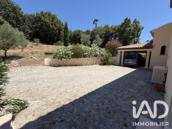 Location maison 5 pièces 287 m² Châteauneuf-Grasse