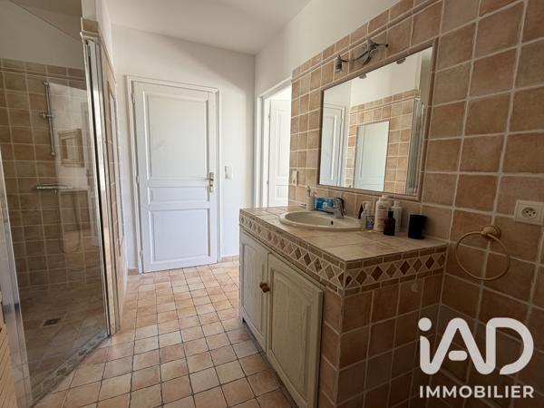 Location maison 5 pièces 287 m² Châteauneuf-Grasse