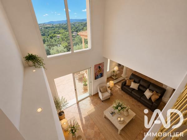 Location maison 5 pièces 287 m² Châteauneuf-Grasse