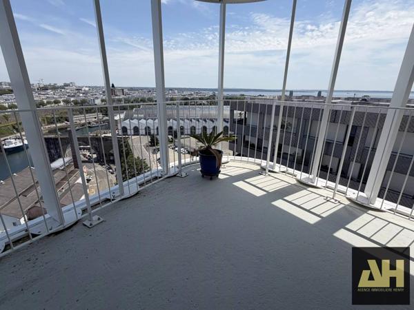 BREST - CAPUCIN - 97 M2 - ASCENSEUR- VUE MER- TERRASSE- PARKING-PMR