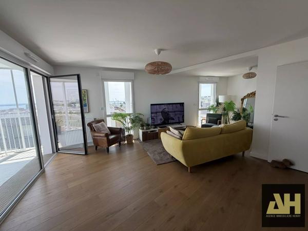 BREST - CAPUCIN - 97 M2 - ASCENSEUR- VUE MER- TERRASSE- PARKING-PMR