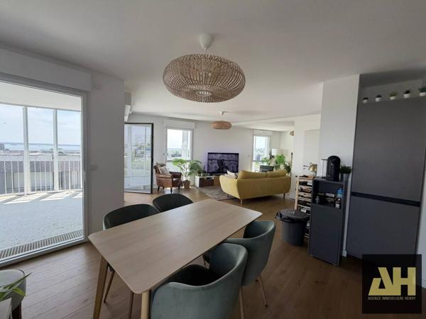 BREST - CAPUCIN - 97 M2 - ASCENSEUR- VUE MER- TERRASSE- PARKING-PMR