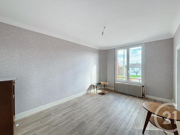 Maison à vendre  7 pièces - 140 m2 BELLENAVES - 03