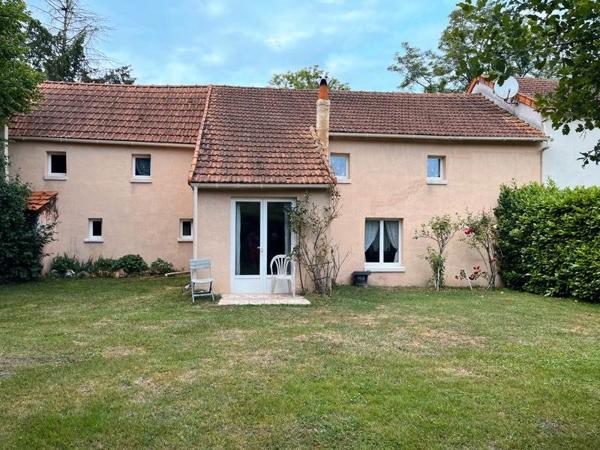 Maison à vendre |  Luçay-le-Mâle |  10 pièces | 480 m²