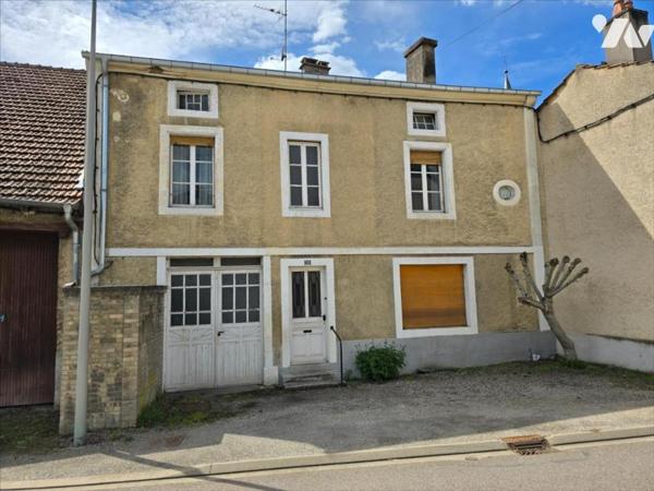 Maison à COUSSEY