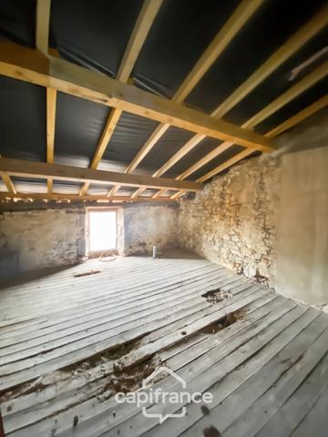 Exclusif, Immeuble à vendre CUISEAUX (71), locaux commerciaux loués - 2 plateaux à créer.