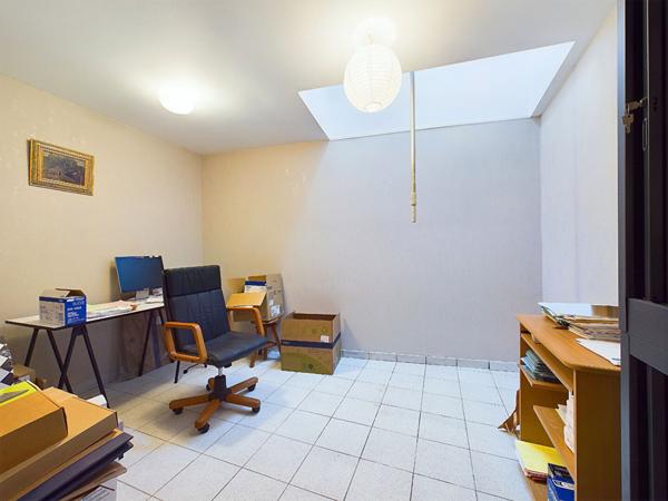 Local commercial 80m² au centre de Saint Barthelemy De Vals