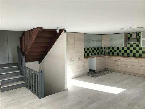 Appartement à louer 750 € CC DOUARNENEZ 5 p 135 m² DPE D