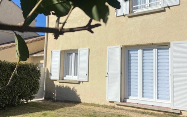 Maison à vendre    4 pièces • 90 m2 Saint-Paul-Trois-Châteaux