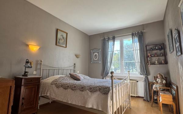 Maison à vendre    8 pièces •  Saint-Pierre-d'Oléron