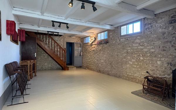 Maison à vendre    8 pièces •  Saint-Pierre-d'Oléron