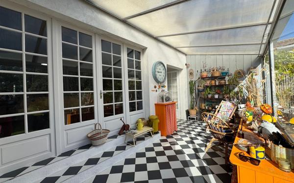 Maison à vendre    8 pièces •  Saint-Pierre-d'Oléron