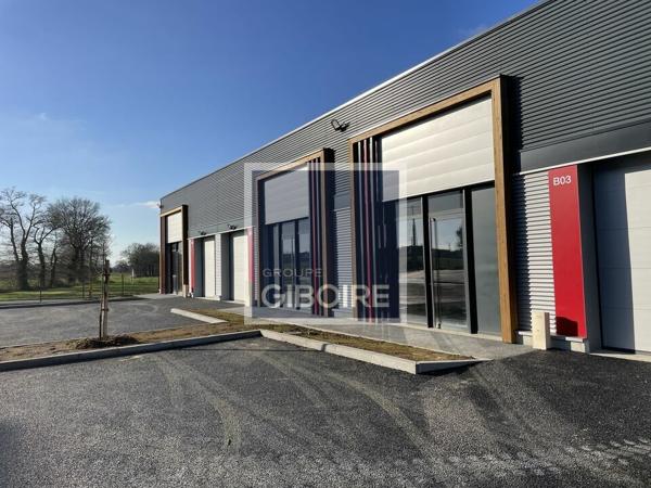 Local d'activites 195 m² à vendre MORDELLES (réf : 35.5918)