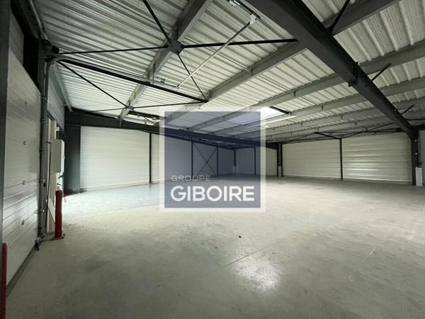 Local d'activites 195 m² à vendre MORDELLES (réf : 35.5918)