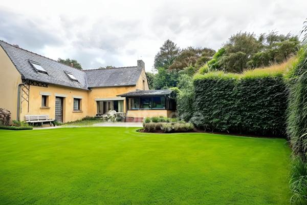 PLOMELIN (29) Penty à vendre 5 pièces de 90 m² habitable - Véranda - Terrain de 1 200 m²