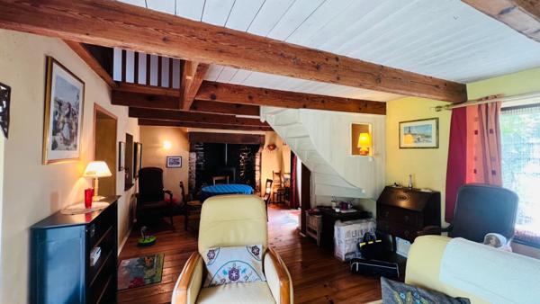 PLOMELIN (29) Penty à vendre 5 pièces de 90 m² habitable - Véranda - Terrain de 1 200 m²