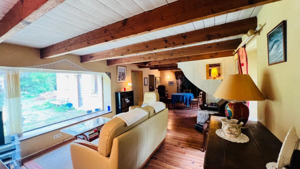 PLOMELIN (29) Penty à vendre 5 pièces de 90 m² habitable - Véranda - Terrain de 1 200 m²