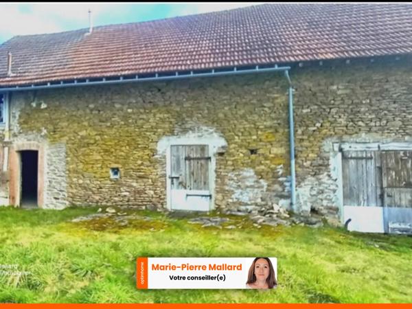 Maison mitoyenne de village à rénover 28 500 € !!!