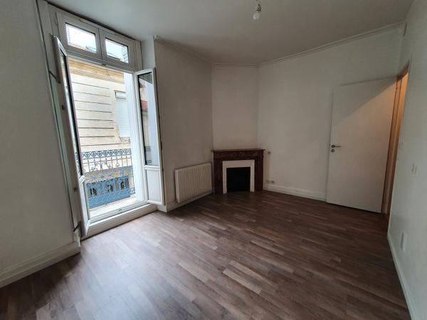 BORDEAUX SAINT MICHEL - T3 DUPLEX NERIGEAN
