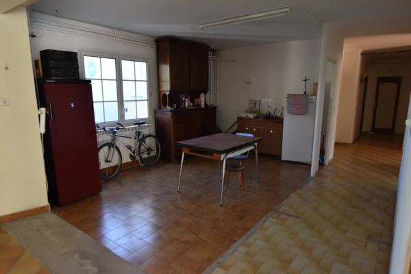 Vente Maison 8 pièces 270 m2 à Lavelanet