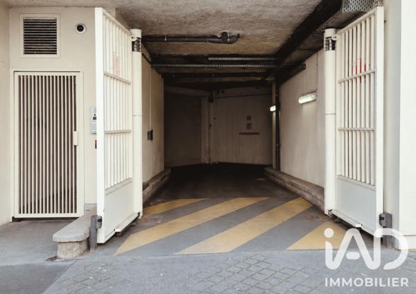 Parking à vendre 12 m² Paris 19