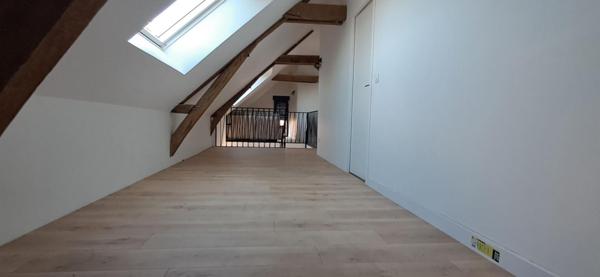 BIEN RARE...Maison Bonchamp Les Laval (53960) 8 pièce(s) 192 m2 sur 3.5 hectares