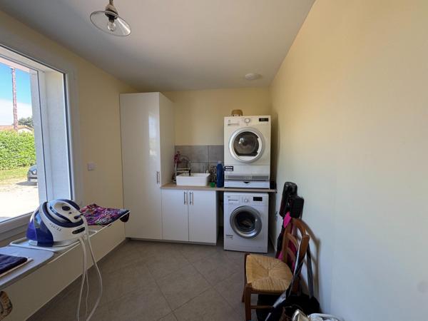 Maison de plain pied rénovée - Confort et polyvalence